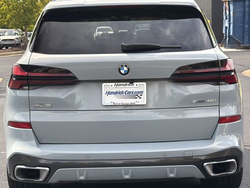 Used 2025 BMW X5 sDrive40i w/ M Sport Package RWD image 20