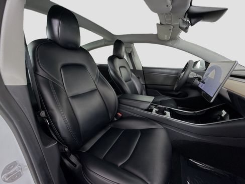 Used 2020 Tesla Model 3 Standard Range Plus RWD image 30