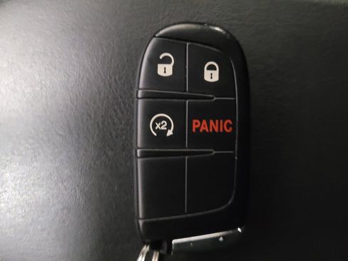 Used 2023 Jeep Renegade Trailhawk image 32