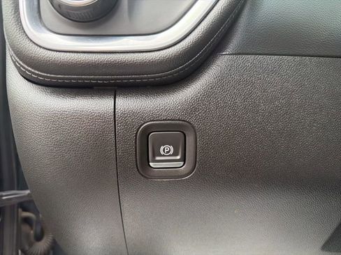 Used 2020 Chevrolet Silverado 2500 LTZ w/ LTZ Plus Package image 23