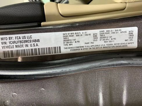 Used 2021 Jeep Grand Cherokee Limited image 35