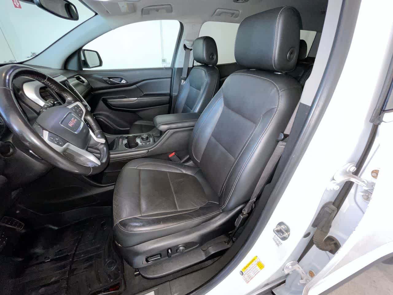 Used 2020 GMC Acadia SLT AWD/4WD image 11