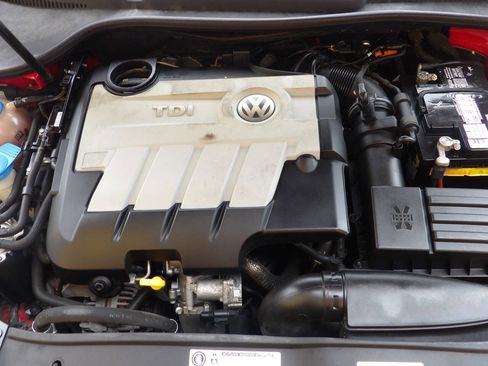 Used 2014 Volkswagen Jetta TDI image 12