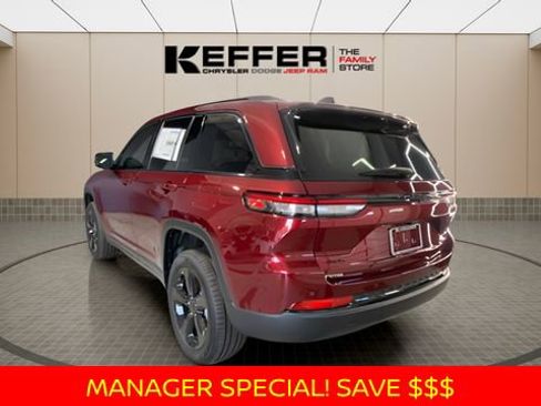 New 2025 Jeep Grand Cherokee Limited w/ Black Appearance Package image 3