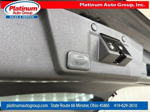Used 2017 Chevrolet Traverse LT AWD/4WD image 32