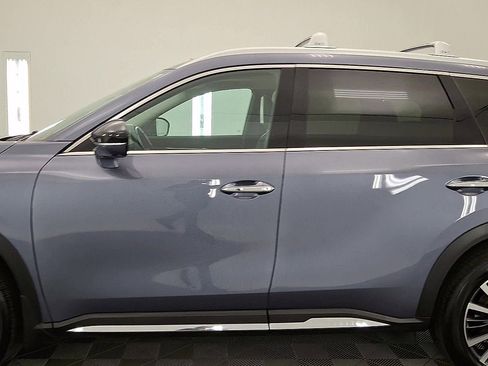 Used 2023 INFINITI QX60 Sensory w/ Cargo Package image 9