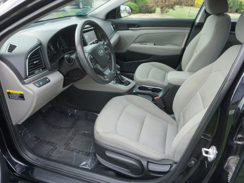 Used 2018 Hyundai Elantra SEL image 7