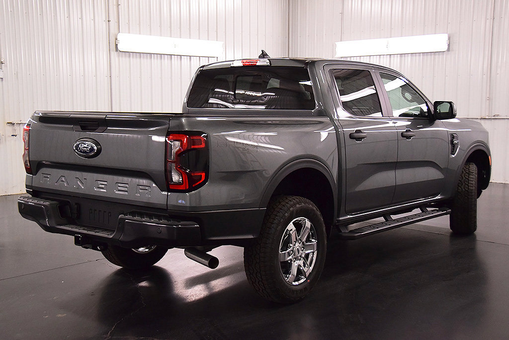 New 2026 Ford Ranger XLT w/ Equipment Group 301A High AWD/4WD image 8