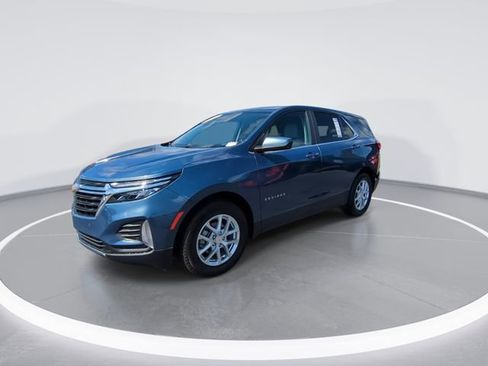 Used 2024 Chevrolet Equinox LT FWD image 4
