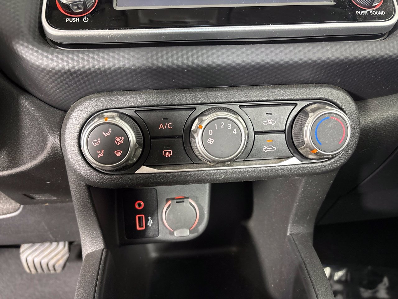 Used 2025 Nissan Kicks Play S FWD image 18