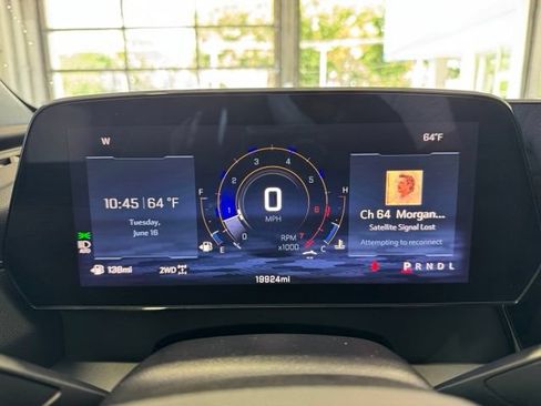 Used 2025 Chevrolet Traverse LT w/ Midnight/Sport Edition AWD/4WD image 19