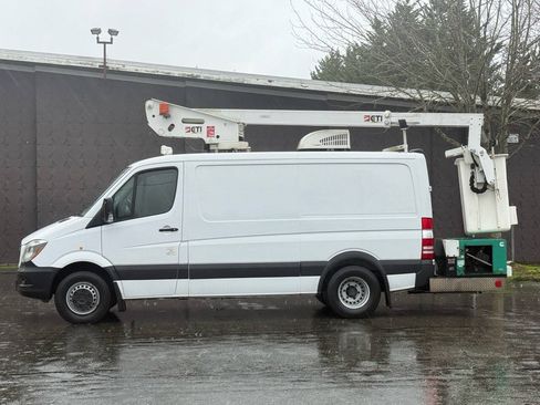 Used 2018 Mercedes-Benz Sprinter 3500 image 4
