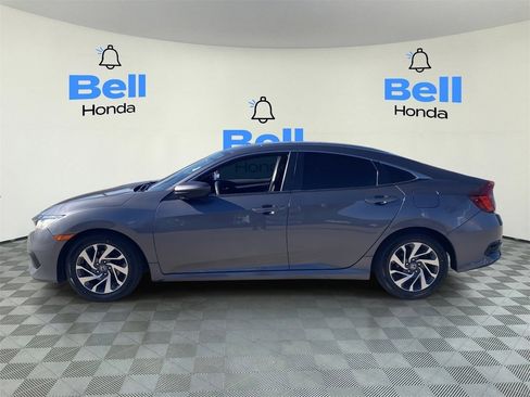 Used 2018 Honda Civic EX image 2