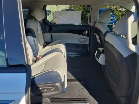 New 2026 Kia Carnival SX Prestige image 12