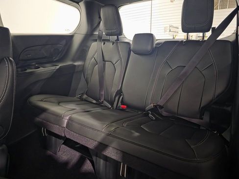 New 2026 Chrysler Pacifica Select image 21