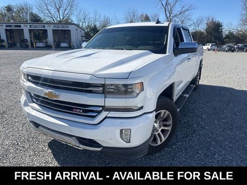 Used 2016 Chevrolet Silverado 1500 LTZ Z71 w/ LTZ Plus Package image 11