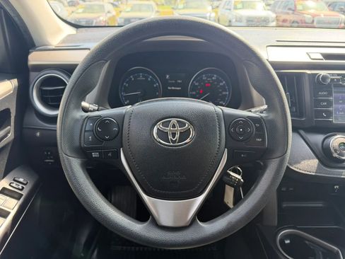 Used 2017 Toyota RAV4 LE image 15