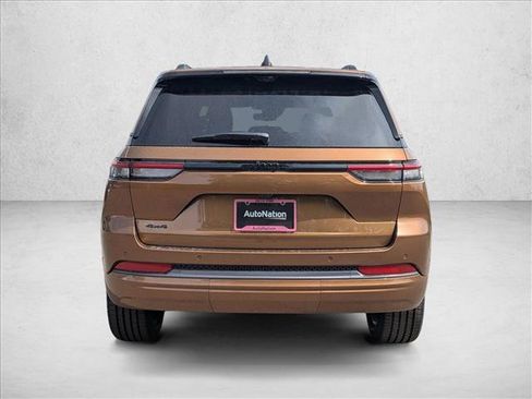 New 2026 Jeep Grand Cherokee Limited AWD/4WD image 8