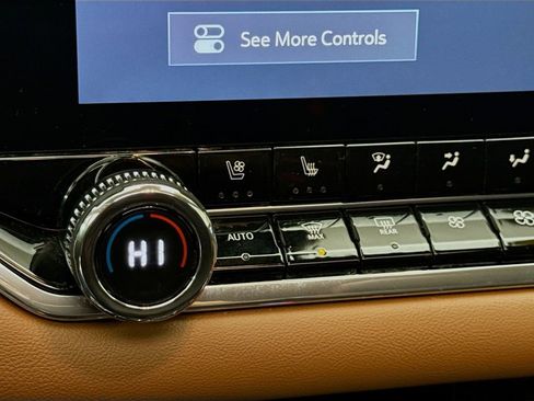Used 2023 GMC Canyon AT4 w/ AT4 Premium Package AWD/4WD image 22