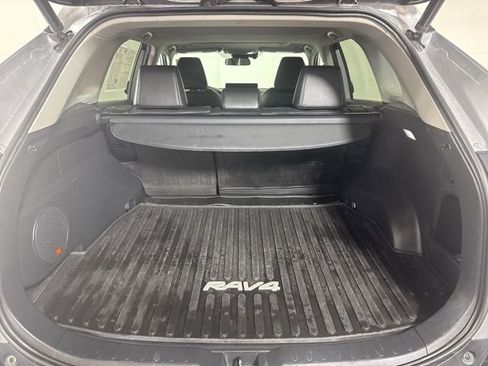 Used 2023 Toyota RAV4 XLE Premium image 21