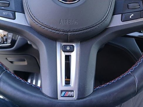 Used 2019 BMW M5 image 26