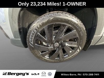 Used 2024 Volkswagen Taos SE w/ Black Wheel Plus Package