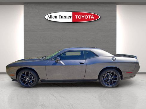 Used 2022 Dodge Challenger SXT w/ Blacktop Package image 10