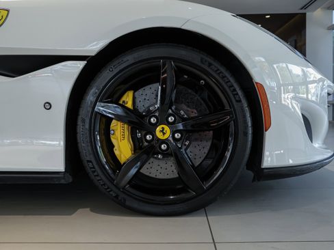 Used 2020 Ferrari Portofino image 42