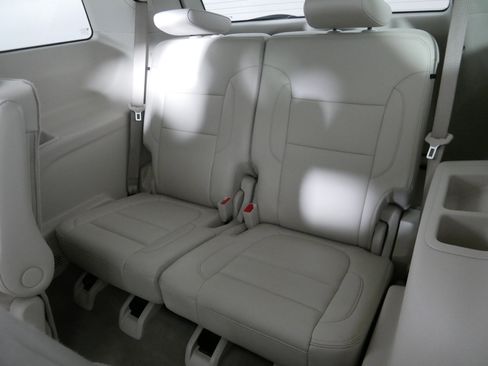 Used 2023 GMC Acadia Denali w/ Denali Ultimate Package image 33