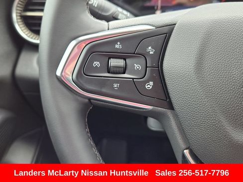 Used 2026 Chevrolet Trax ACTIV w/ Driver Confidence Package FWD image 24