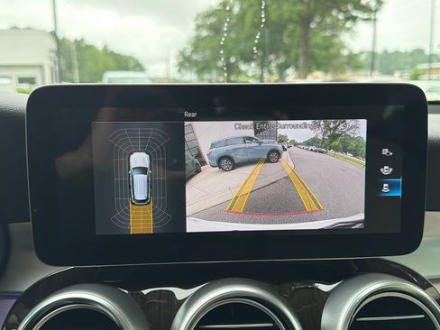 Used 2021 Mercedes-Benz GLC 300 image 8