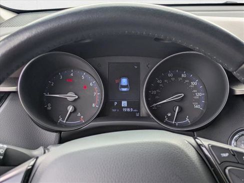 Used 2022 Toyota C-HR Limited image 13