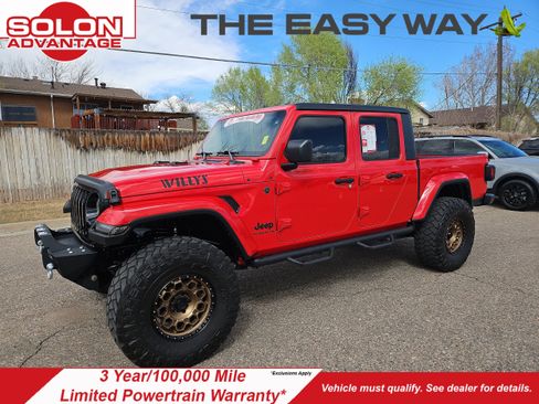 Used 2022 Jeep Gladiator Willys image 1
