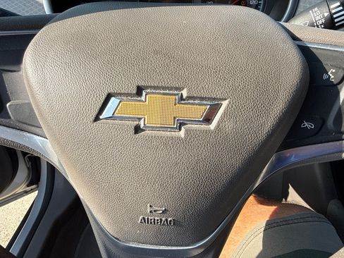 Used 2022 Chevrolet Malibu LS FWD image 27