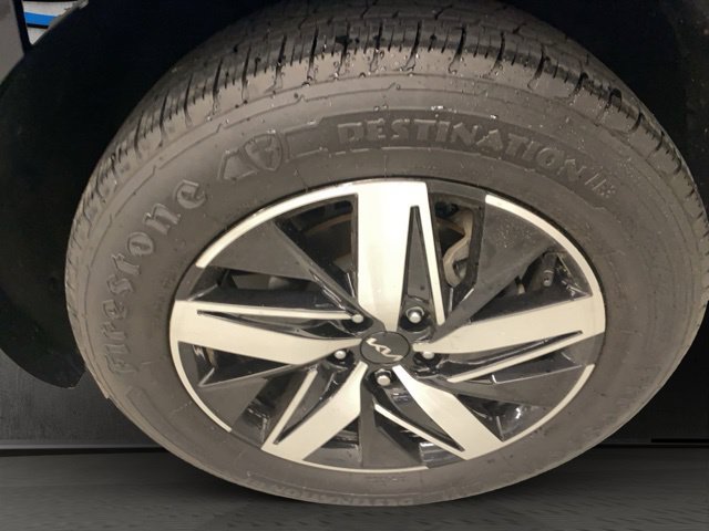 Used 2023 Kia Sorento S w/ Panoramic Sunroof Package FWD image 37