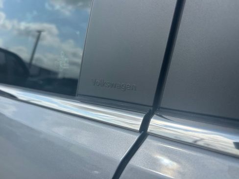 Certified 2024 Volkswagen Atlas Cross Sport SEL R-Line image 29