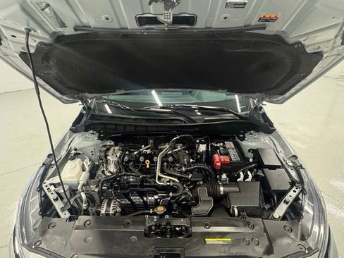 Used 2024 Nissan Altima 2.5 SV image 22