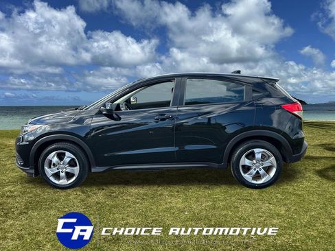 Used 2019 Honda HR-V LX image 3