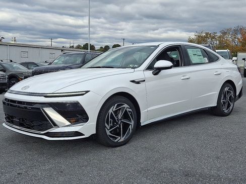 New 2026 Hyundai Sonata SEL image 1