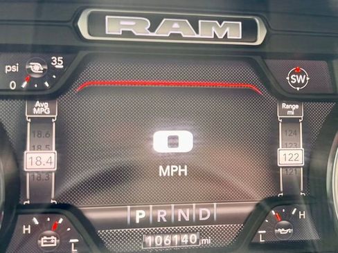 Used 2022 RAM 2500 Tradesman w/ Chrome Appearance Group AWD/4WD image 15
