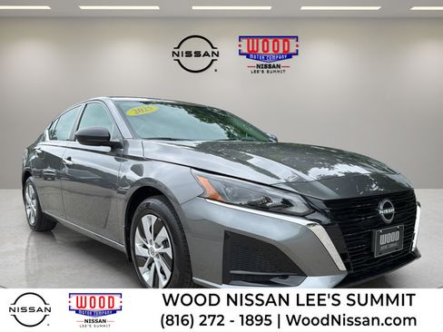 Certified 2025 Nissan Altima 2.5 S FWD image 1