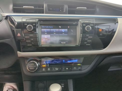 Used 2014 Toyota Corolla LE w/ Protection Package FWD image 14