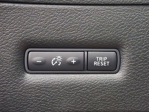 Used 2023 Nissan Murano Platinum AWD/4WD image 25