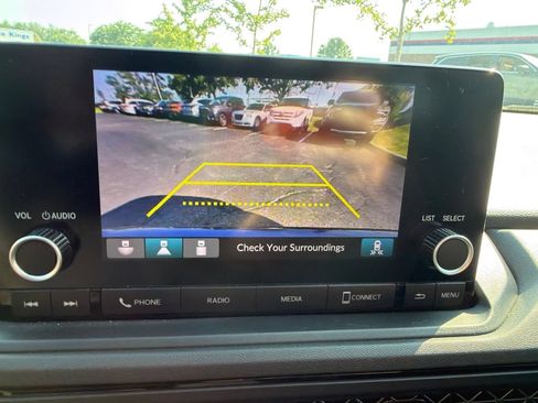 Used 2024 Honda Accord EX image 3