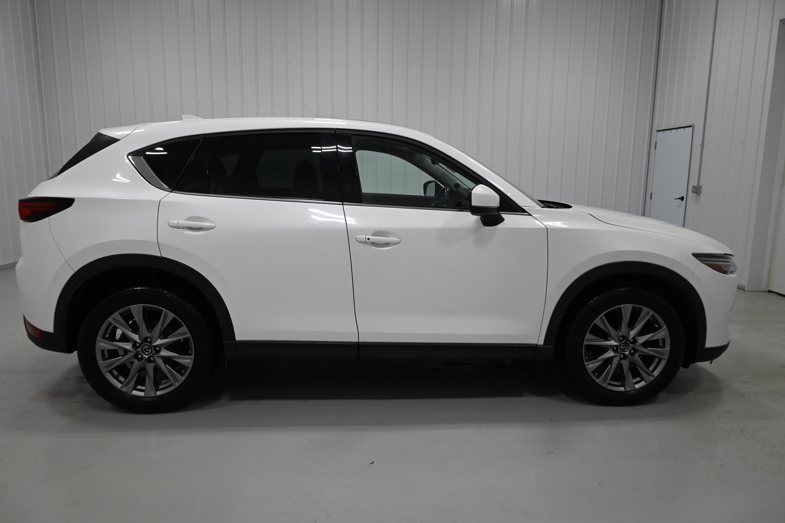 Used 2019 MAZDA CX-5 Grand Touring w/ GT Premium Package AWD/4WD image 36