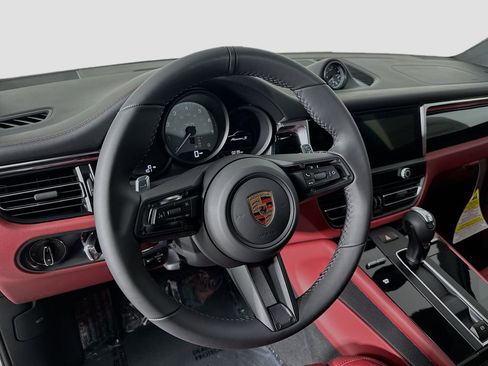 New 2026 Porsche Macan S image 12