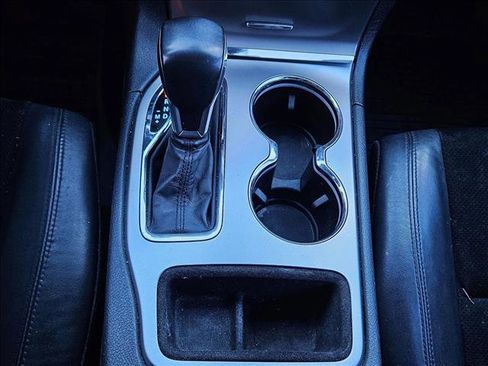 Used 2018 Jeep Grand Cherokee Altitude image 12