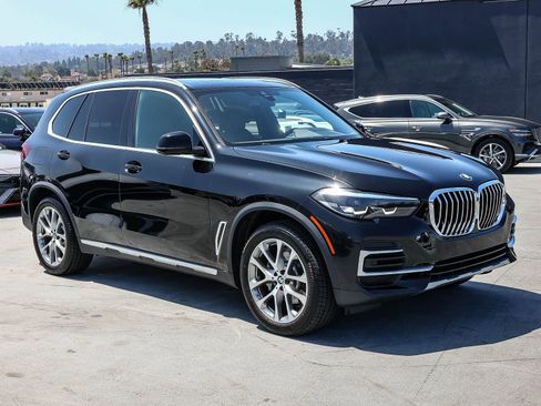 Used 2023 BMW X5 xDrive40i AWD/4WD image 3