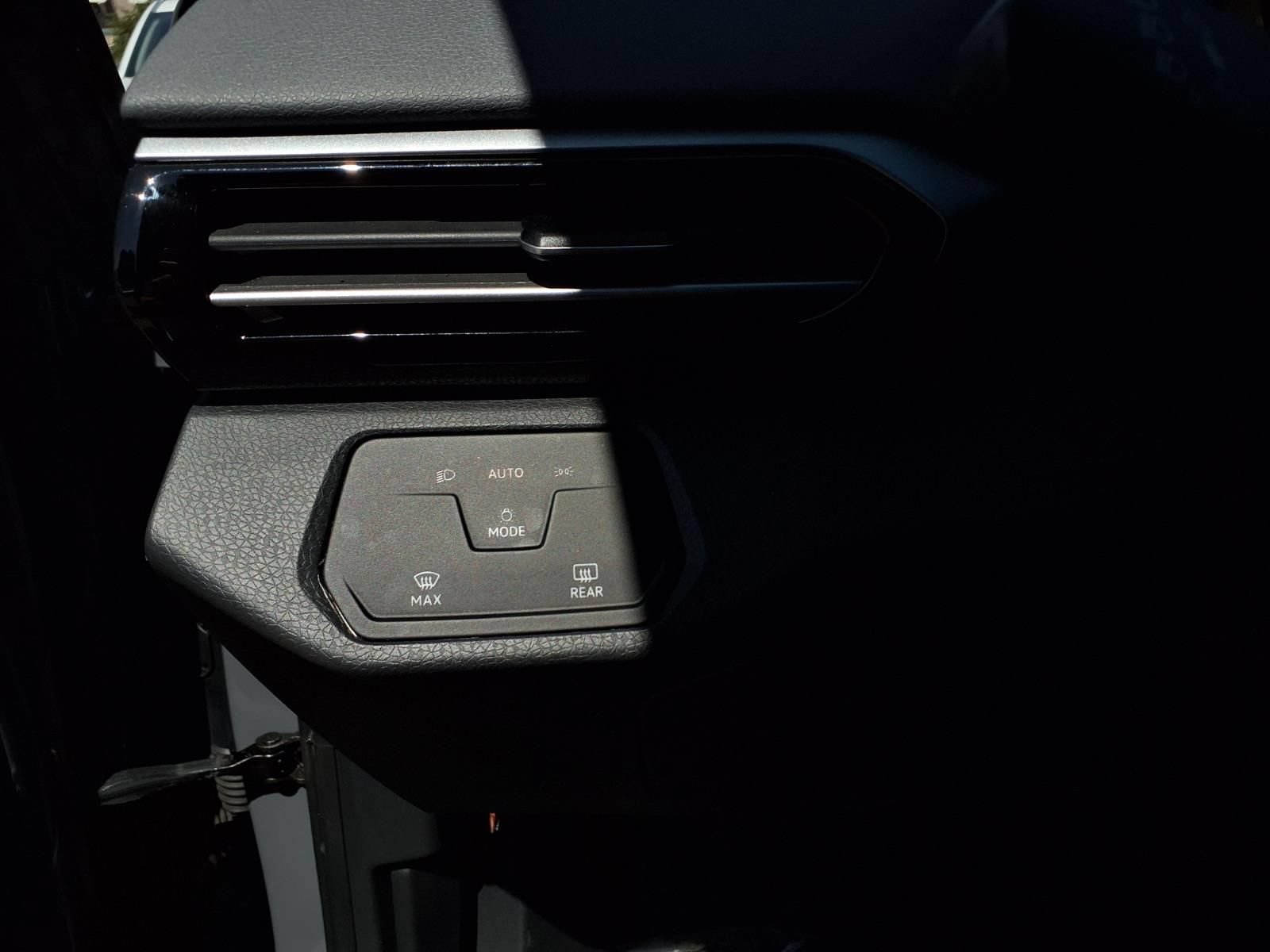 Certified 2023 Volkswagen ID.4 Pro RWD image 15