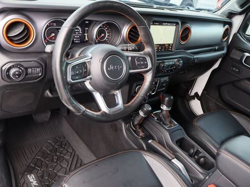 Used 2020 Jeep Gladiator Mojave AWD/4WD image 11